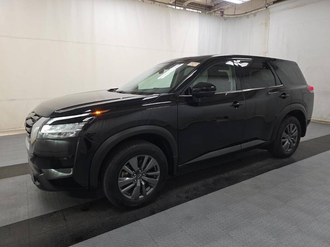 2022 NISSAN Pathfinder