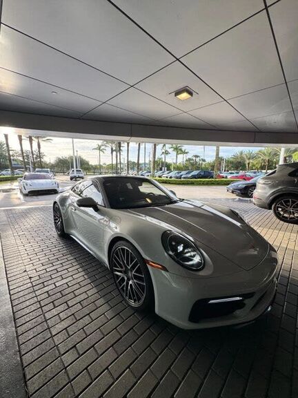 2024 PORSCHE 911