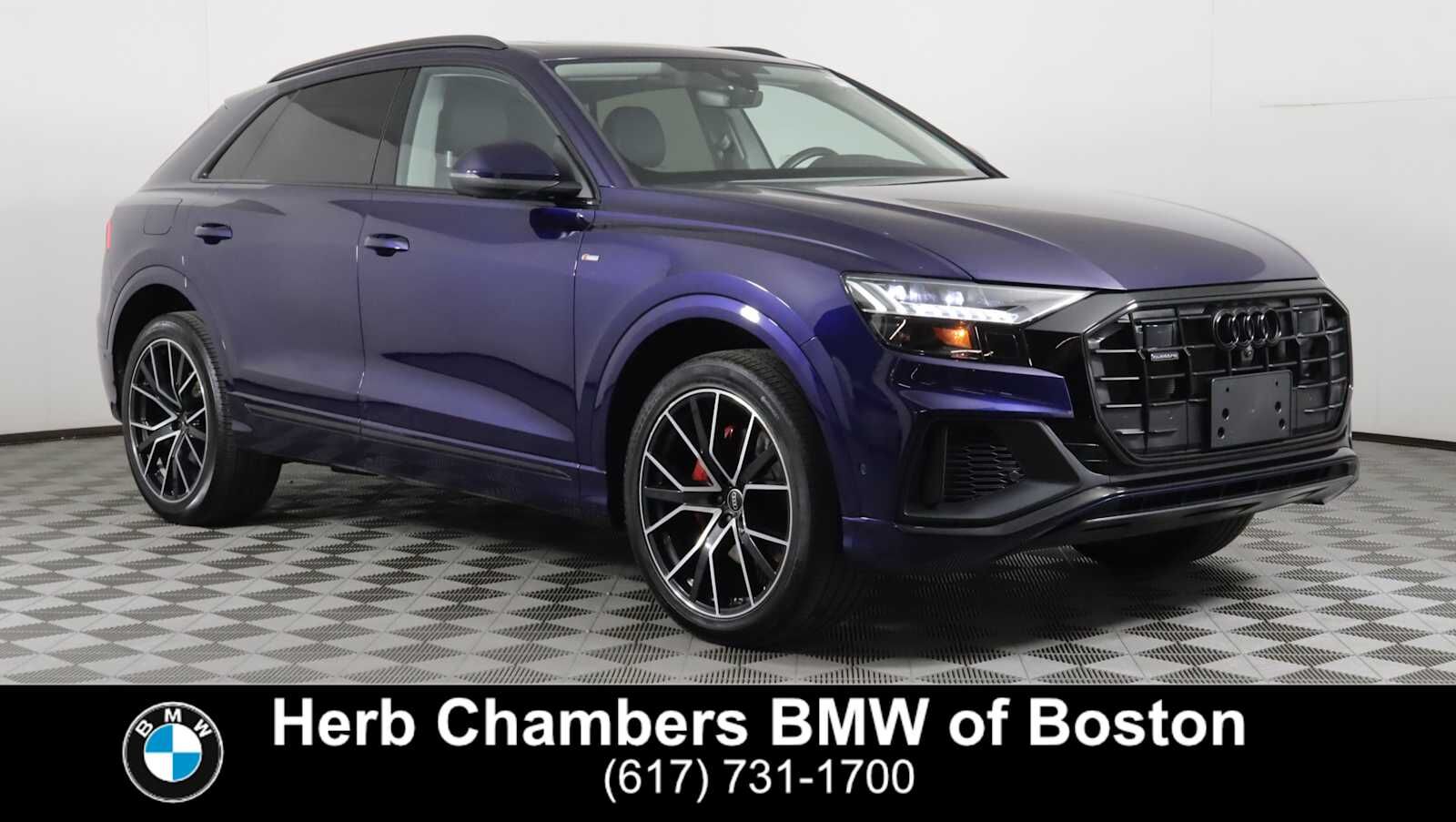 2023 AUDI Q8