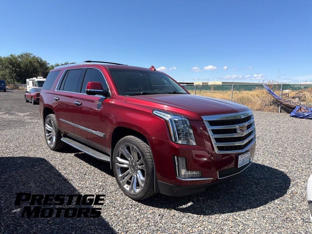2016 CADILLAC Escalade
