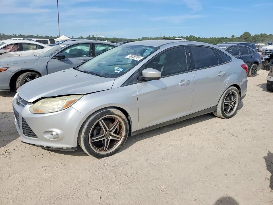 2012 FORD Focus