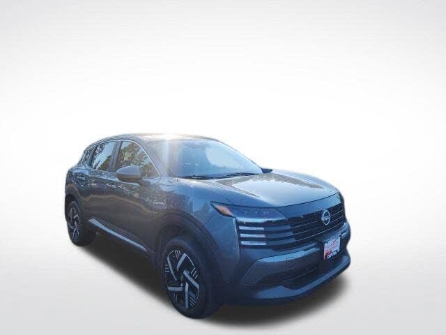 2025 NISSAN Kicks