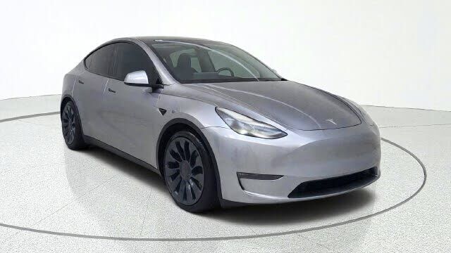 2024 TESLA Model Y