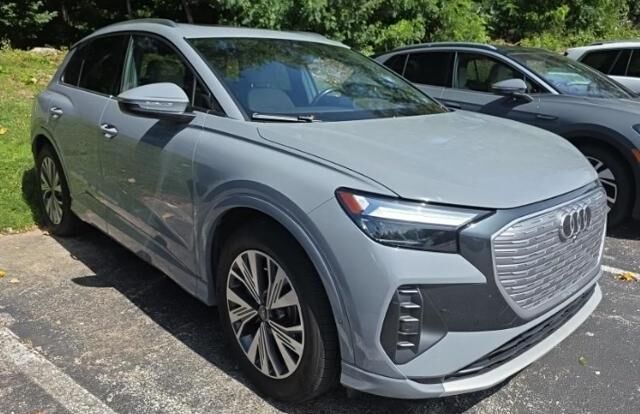2024 AUDI Q4