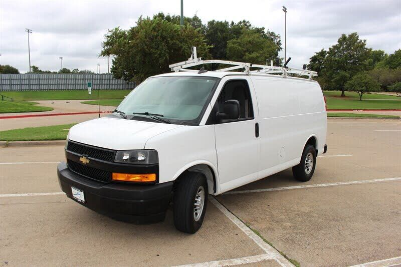 2021 CHEVROLET Express