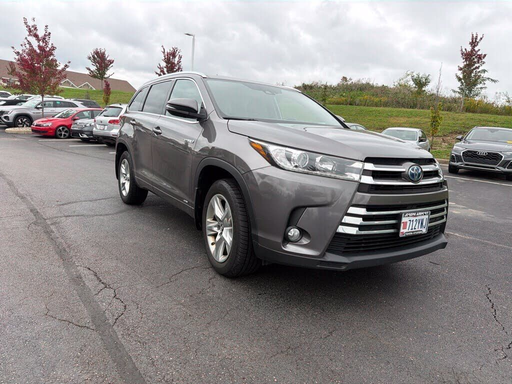 2018 TOYOTA Highlander