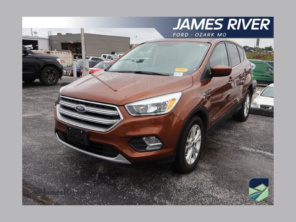 2017 FORD Escape