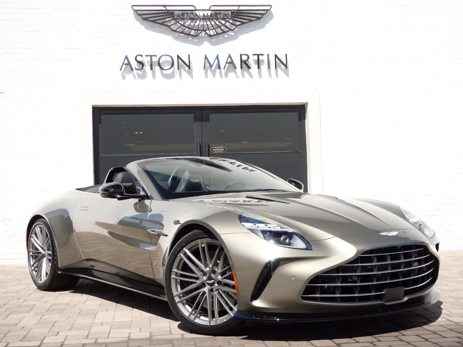 2026 ASTON MARTIN Vantage