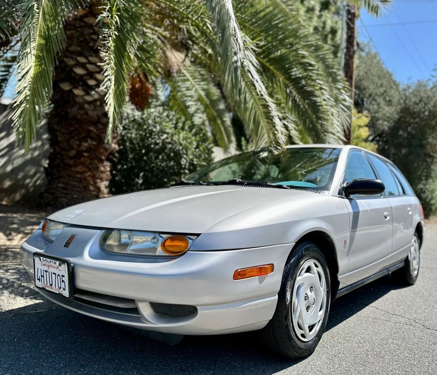 2000 SATURN SW2