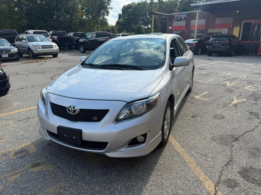 2010 TOYOTA Corolla