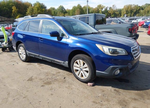 2015 SUBARU Outback