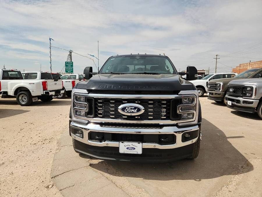 2027 FORD F-450