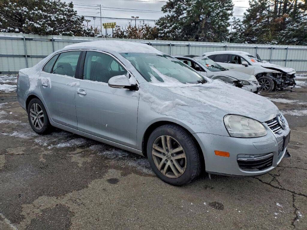 2005 VOLKSWAGEN Jetta