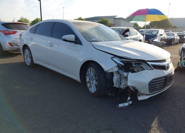 2014 TOYOTA Avalon