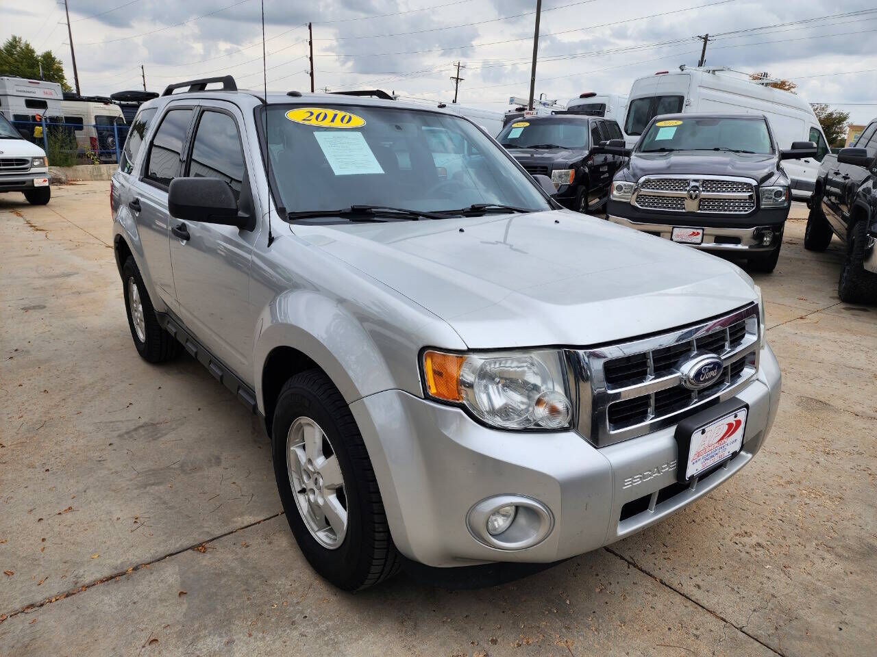 2010 FORD Escape