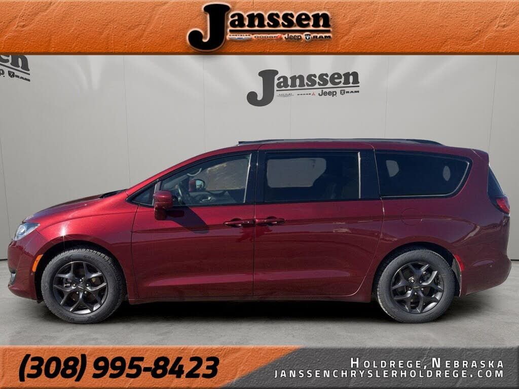 2018 CHRYSLER Pacifica