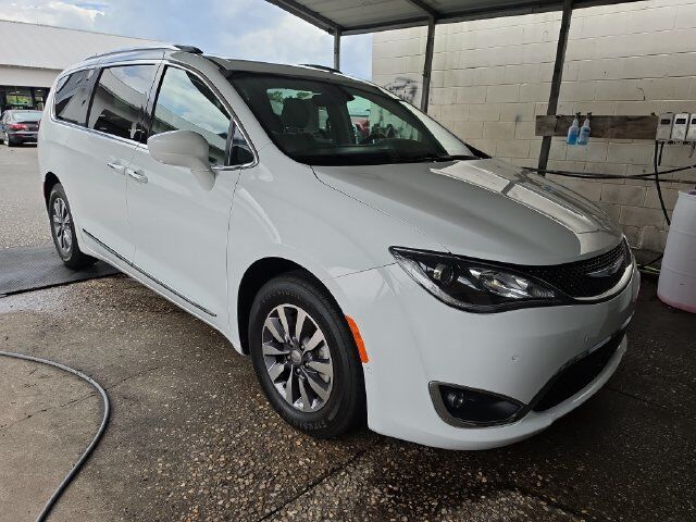 2020 CHRYSLER Pacifica