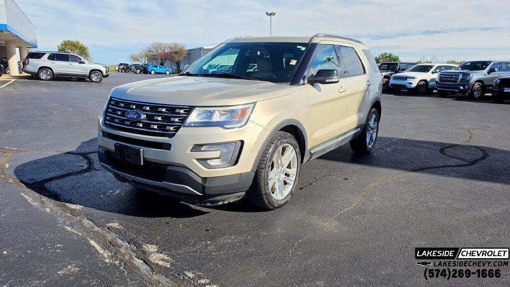 2017 FORD Explorer
