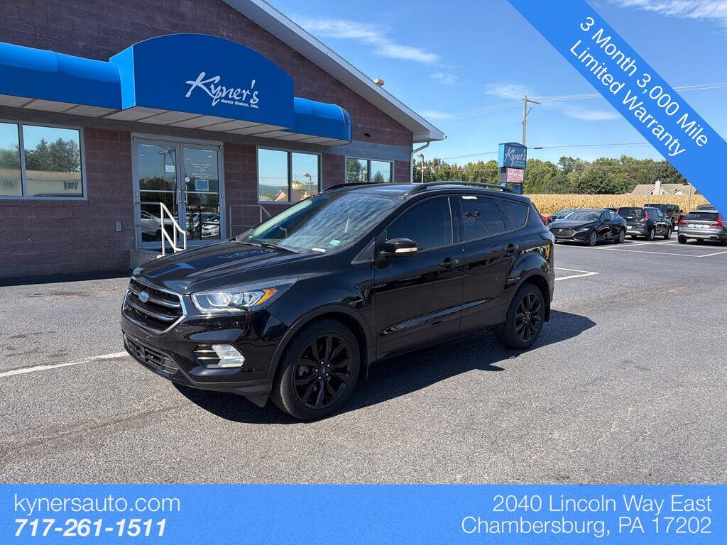 2017 FORD Escape