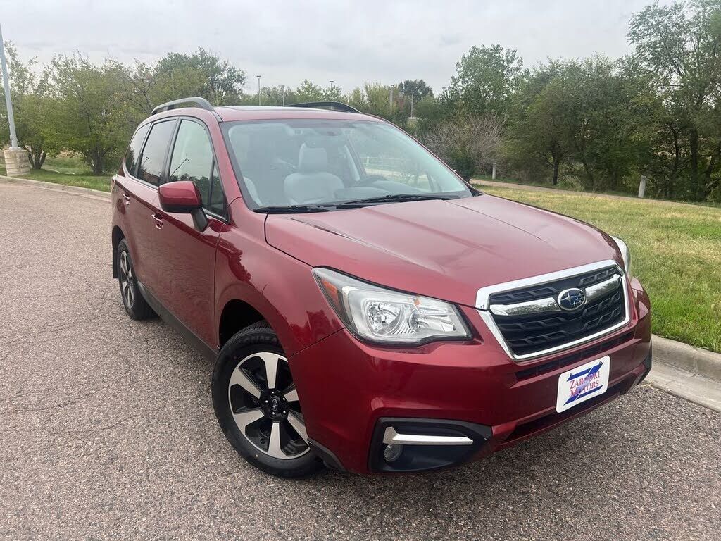 2017 SUBARU Forester