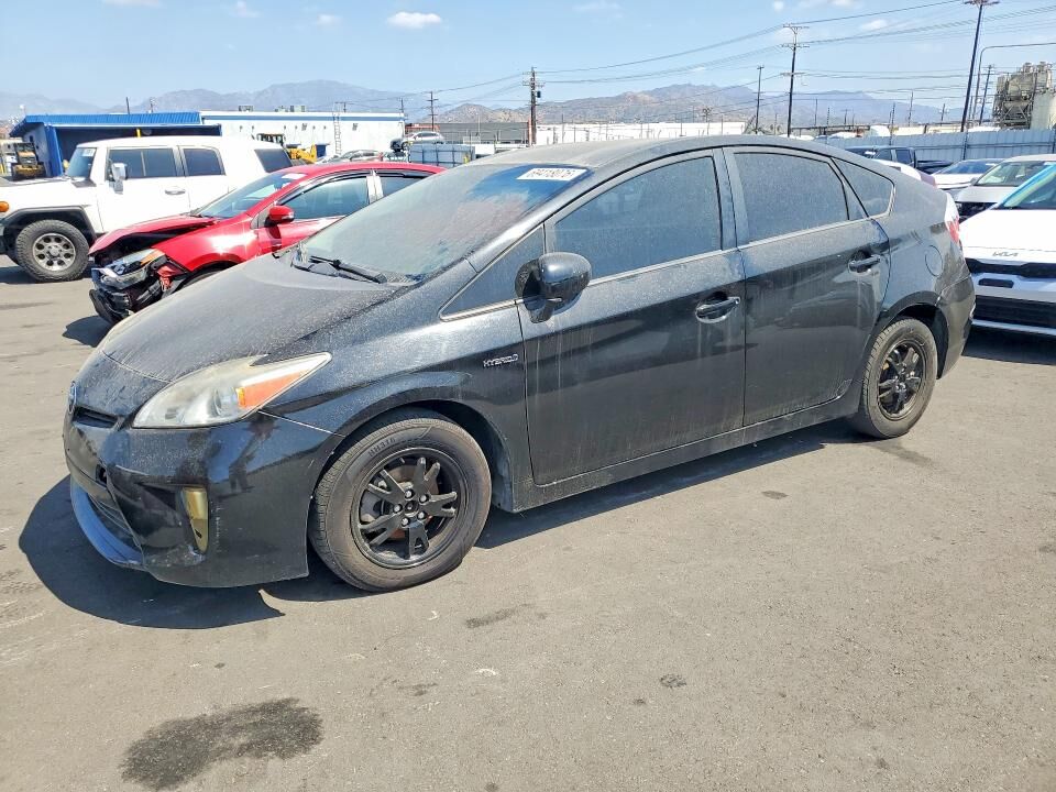 2015 TOYOTA PRIUS