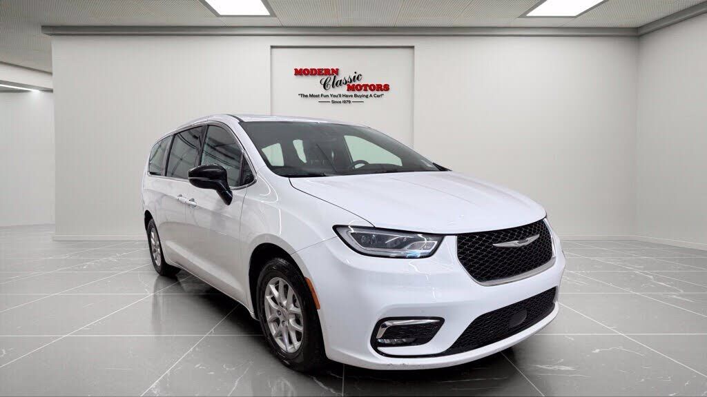 2025 CHRYSLER Pacifica