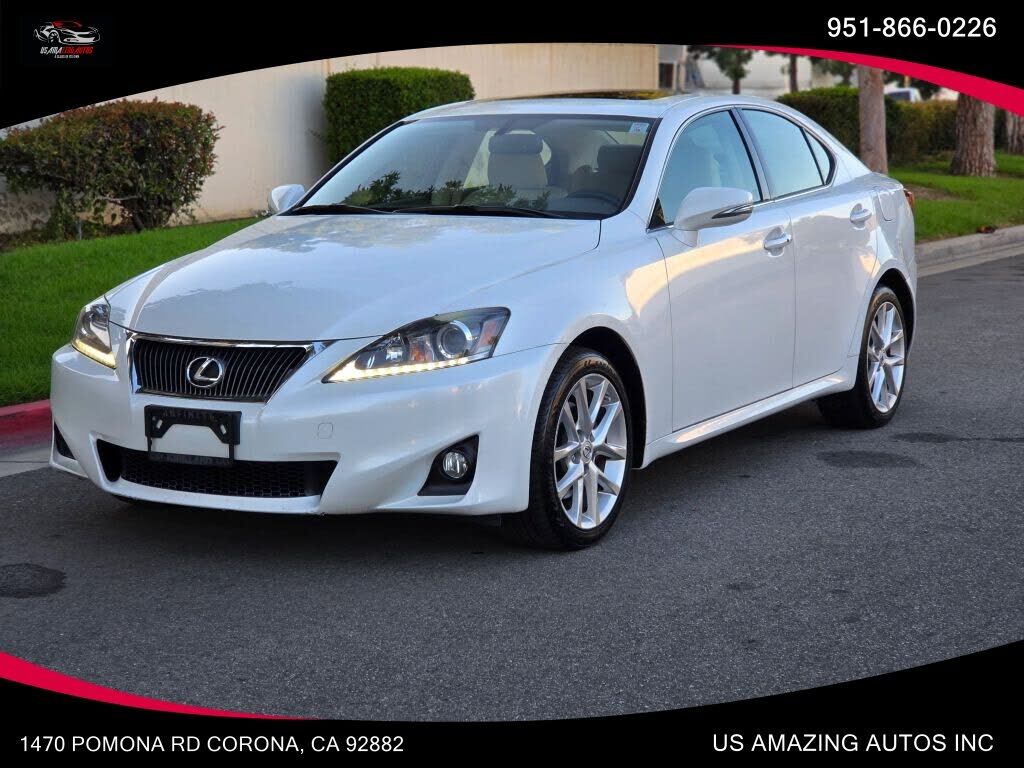 2011 LEXUS IS