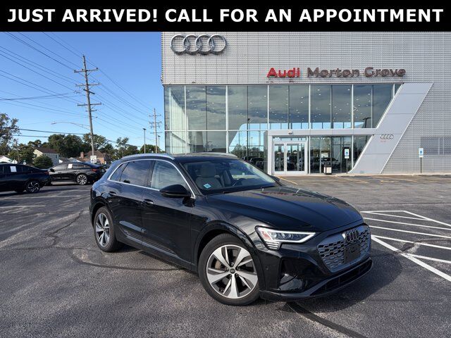 2024 AUDI Q8