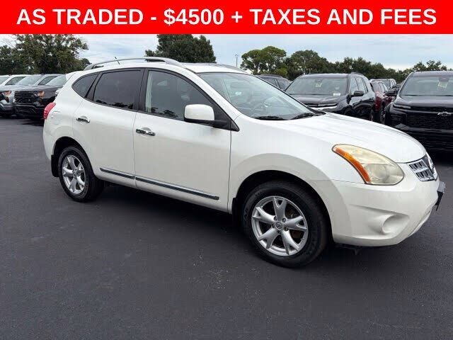 2011 NISSAN Rogue