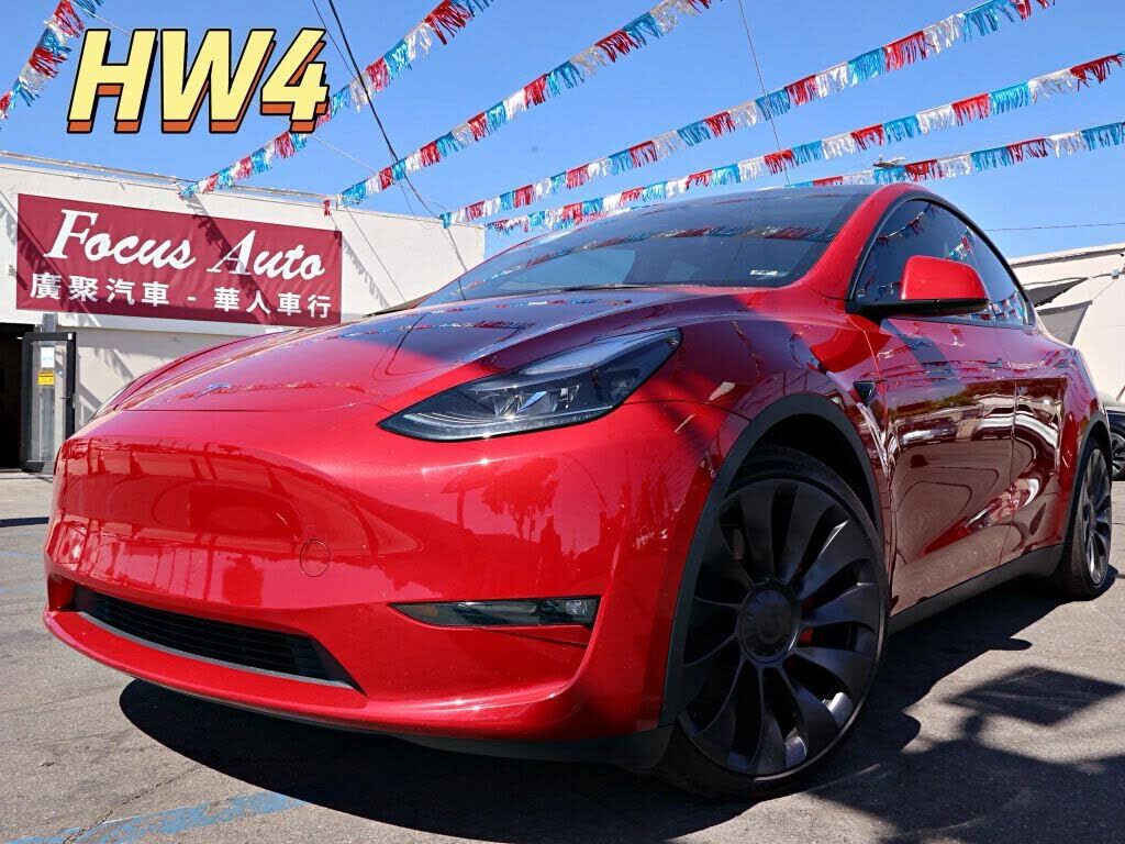 2023 TESLA Model Y