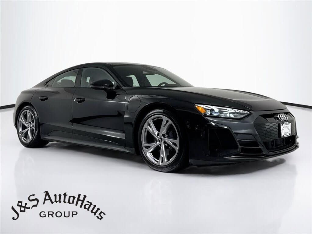 2023 AUDI e-tron GT
