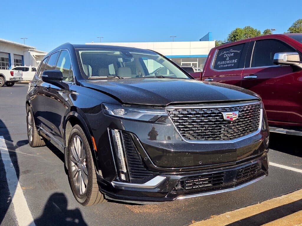 2022 CADILLAC XT6