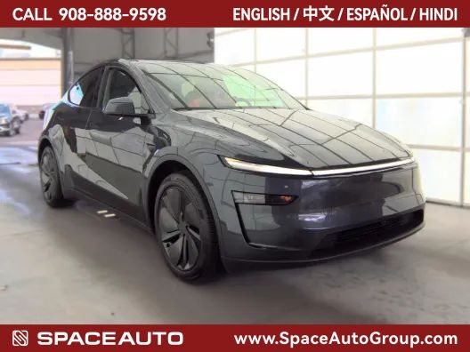 2026 TESLA Model Y