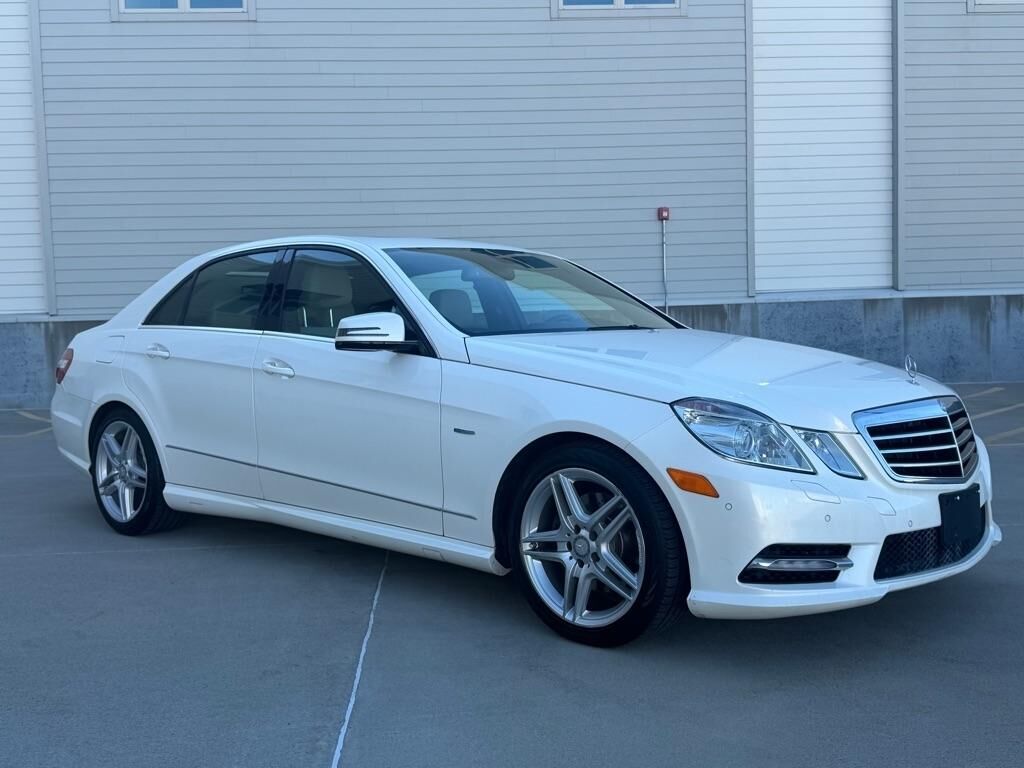 2012 MERCEDES-BENZ E-Class