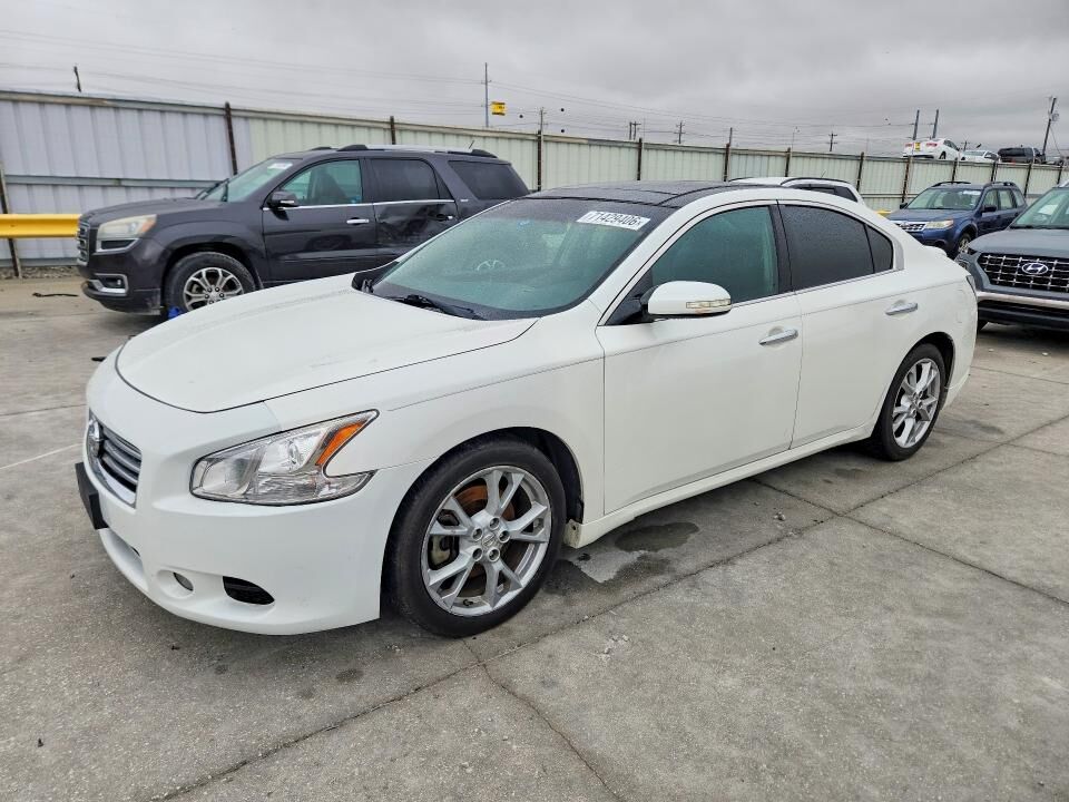 2014 NISSAN Maxima