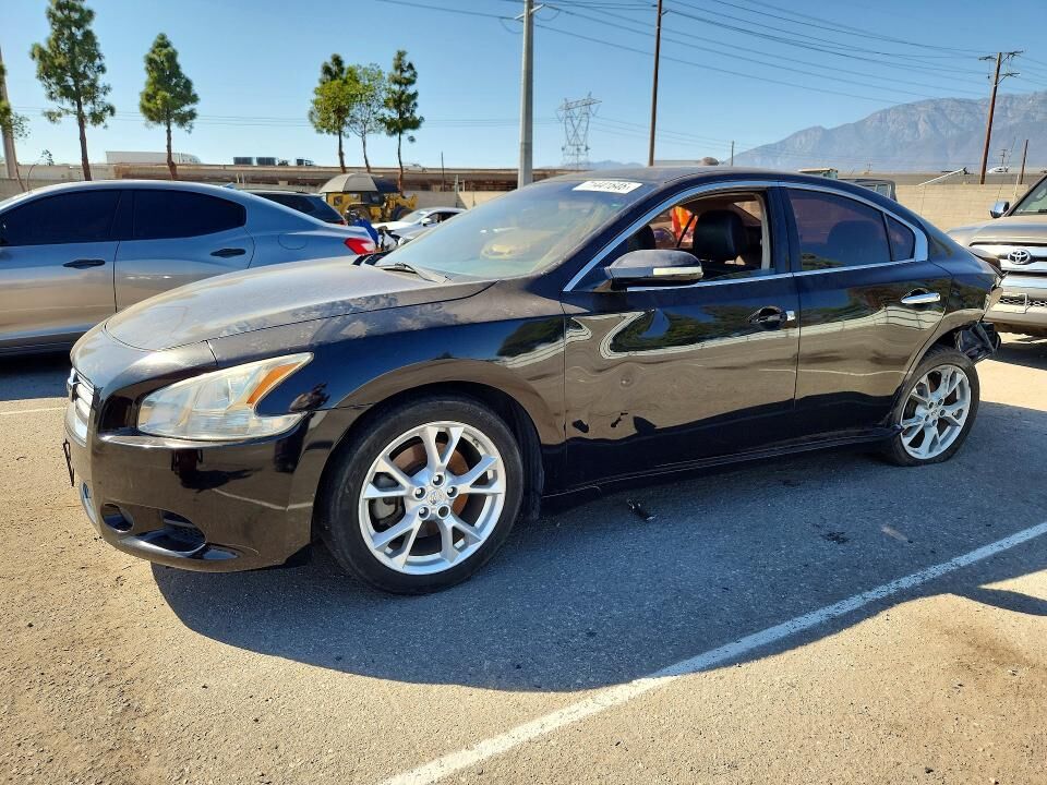 2013 NISSAN Maxima