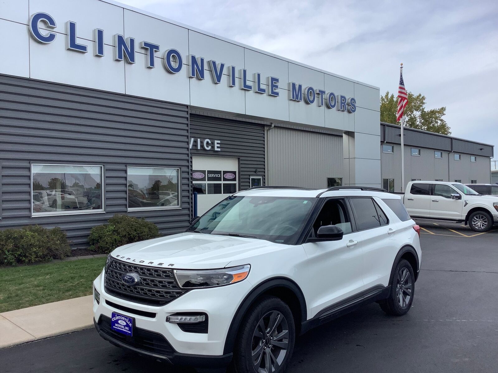 2024 FORD Explorer