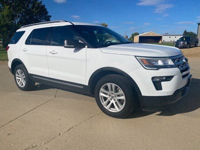 2019 FORD Explorer