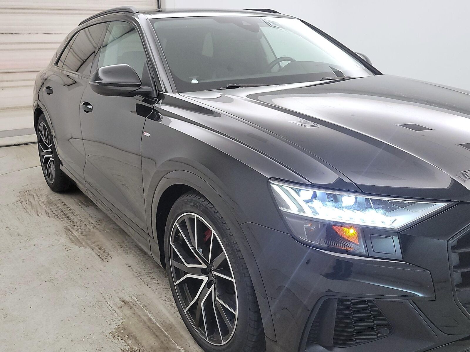 2022 AUDI Q8