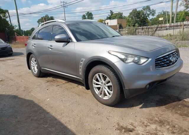 2010 INFINITI FX35