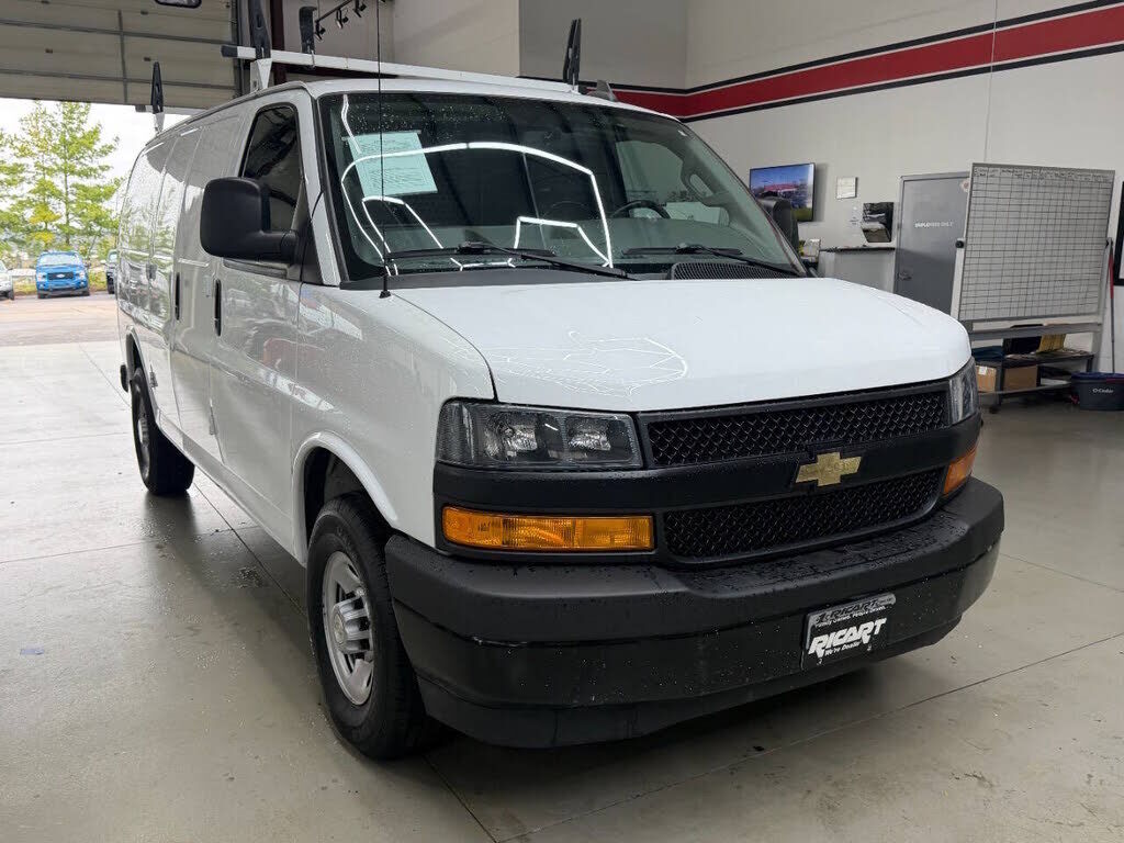 2021 CHEVROLET Express