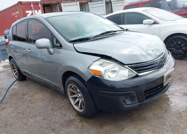 2012 NISSAN Versa