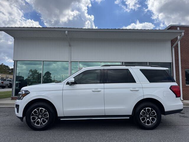 2022 FORD Expedition