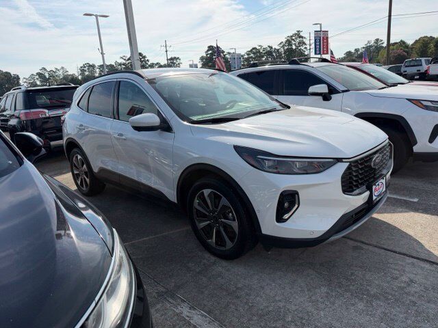 2023 FORD Escape
