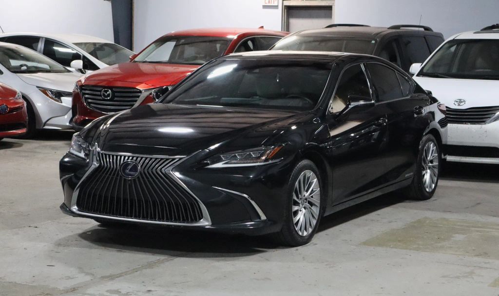 2021 LEXUS ES