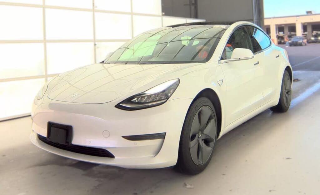 2019 TESLA Model 3