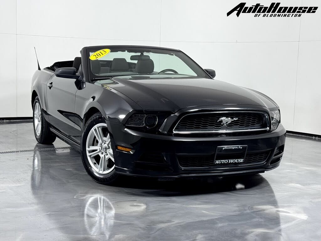 2013 FORD Mustang