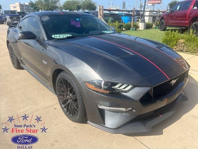 2020 FORD Mustang