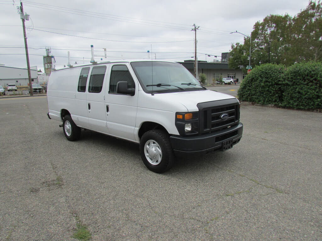 2008 FORD E-350