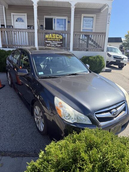 2011 SUBARU Legacy
